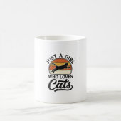 レトロな猫好き女子のビンテージ風デザイン コーヒーマグカップ (中央)