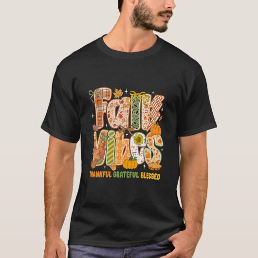 レトロな秋の気分 感謝 ありがたい 恵まれた 秋 Tシャツ (正面)