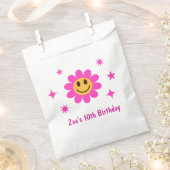 レトロな笑顔のピンクの花の女の子の誕生日 フェイバーバッグ (クリップ留めされた状態)
