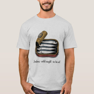レトロな缶詰めのイワシのグラフィックがかっこいいメンズサマースタイル Tシャツ