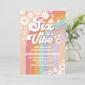 レトロな虹色のデイジー誕生日招待状 招待状 (スタンド正面)