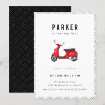 レトロな赤いスクーターをテーマにした誕生日パーティー