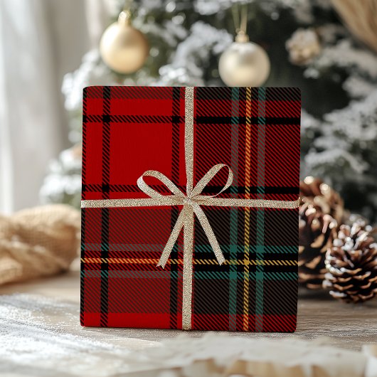 レトロな赤いチェック柄のウィスキカルなクリスマス ラッピングペーパー