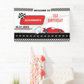 レトロな赤いレースカーの男の子、速い1歳の誕生日おめでとう、 横断幕 (インサイチュ)