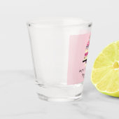 レトロな遊び心のあるガーリーなピンクのパステルカラーの誕生日ケーキ ショットグラス (左)