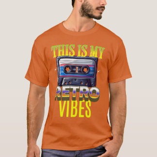 レトロな雰囲気のカセットが面白い Tシャツ