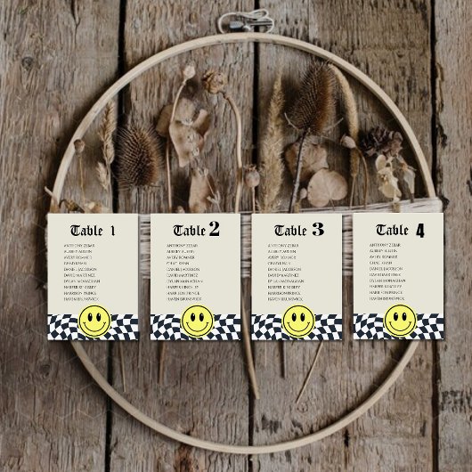 レトロな黒と白のチェック柄のテーブル番号チャート 招待状