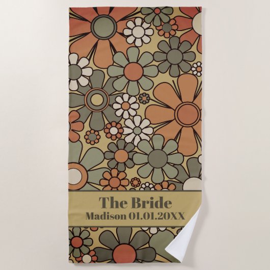 レトロな60年代70年代の花柄プリント for the Bride ビーチタオル (正面)