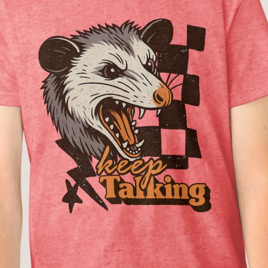 レトロな「喋り続けろ」野生のポッサム: 怒った野生動物 トライブレンドTシャツ