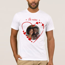レトロな「Be Mine」文字とスケッチハートのフォトTシャツ Tシャツ