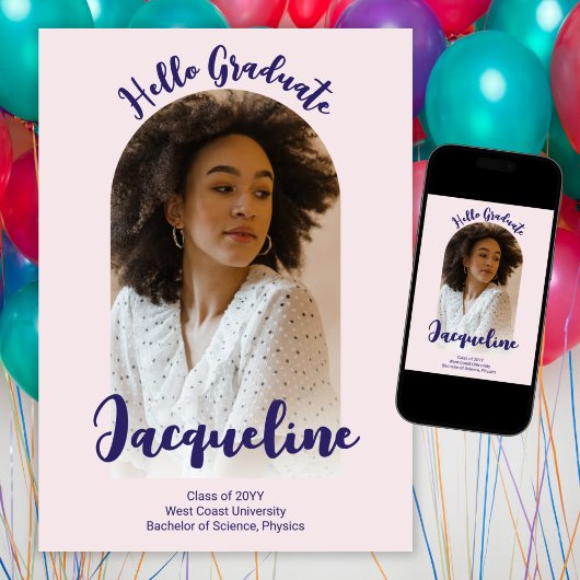 レトロなHello Graduate 2025 パープルスクリプトアーチ写真 案内状