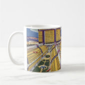 レトロなSF、未来的なニューヨーク市 コーヒーマグカップ (左)