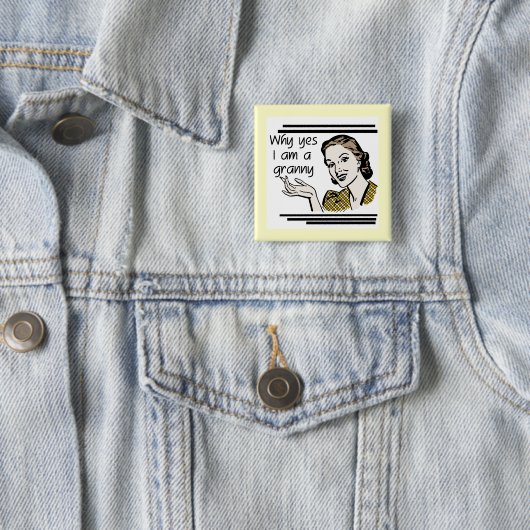 レトロのおばあさんのTシャツおよびギフト 缶バッジ (インサイチュ)