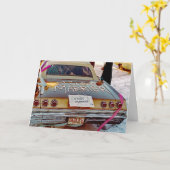 レトロのたった今結婚しました車1968のすてきでおもしろいなちょうどよりメリー カード (黄色い花)