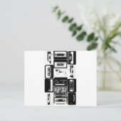 レトロのオーディオ・カセットテープのグループのb&w ポストカード (スタンド正面)