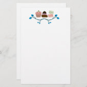 レトロのカップケーキおよびmacaronsの文房具 便箋 (正面/裏面)