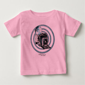 "レトロのカメラ"の幼児Tシャツ ベビーTシャツ