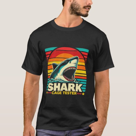 レトロのサメかご試験機おもしろいの回復レッグアームアンプ Tシャツ (正面)