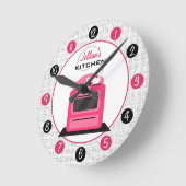 レトロのショッキングピンクのストーブのパーソナライズな台所時計 ラウンド壁時計 (傾斜)