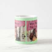 レトロのスタイルの雨の日及びピンクの傘のマグ コーヒーマグカップ (中央)