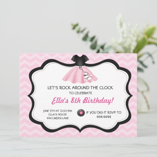 レトロのソックスのホツプのプードルのスカートの誕生日 招待状 (スタンド正面)