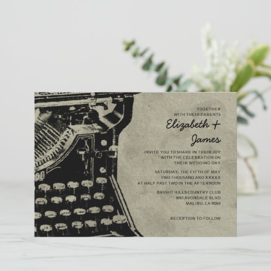レトロのタイプライターは結婚式招待状を調整します 招待状 (スタンド正面)