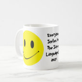 レトロのヴィンテージの顔の幸せなスマイルのにやにや笑いのマグのコップ コーヒーマグカップ (正面左)