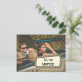 レトロの古いファッションサインカップル新しいアドレスの移動 ポストカード (スタンド正面)
