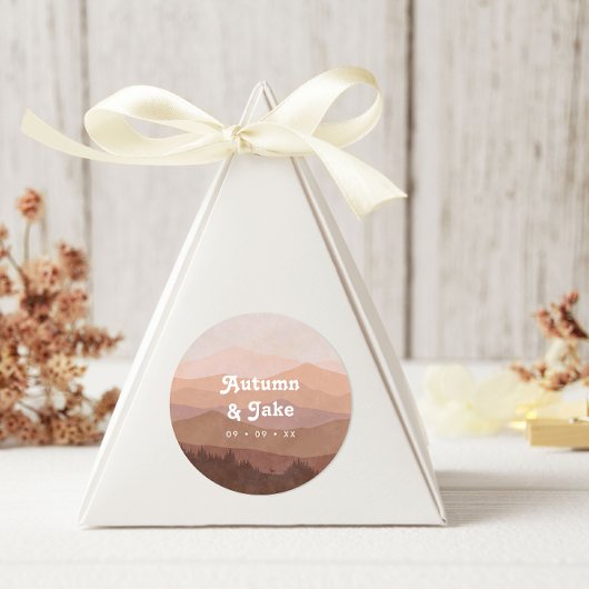 レトロの山と森林ほこりっぽいピンク結婚ズ ラウンドシール