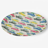 レトロの木が上に並ぶクリスマスカー ペーパープレート (アングル)