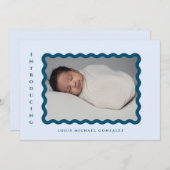 レトロの波状フレーム写真の青い誕生のお知らせ 案内状 (正面/裏面)