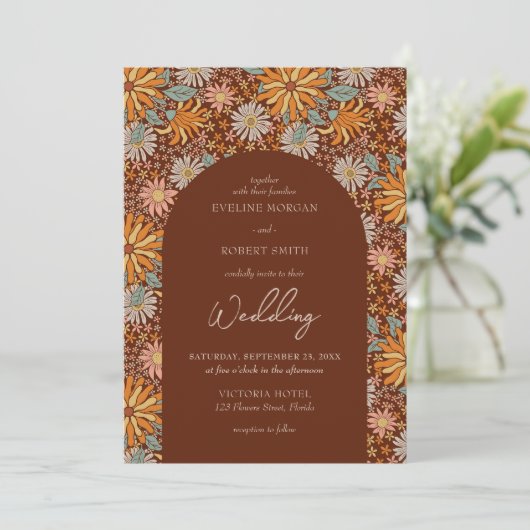 レトロの溝深い花テラコッタオレンジのセージのアーチ 招待状 (スタンド正面)