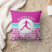 レトロの紫色は女の子のサッカーの女の子を一周します クッション (ブランケット)