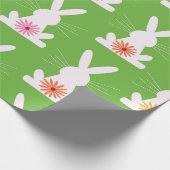 レトロの花が幾何学的な白いウサギ ラッピングペーパー (角)