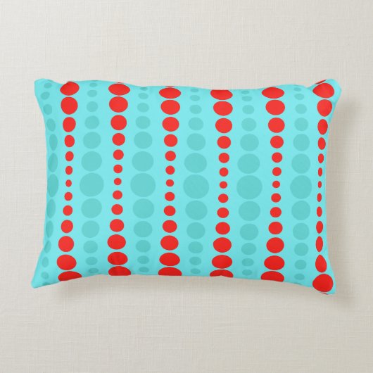 レトロの赤およびターコイズの点のアクセントの枕 アクセントクッション (裏面)