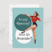 レトロの郵便はがきの幸せな女性オープンは発表します インビテーションポストカード (正面/裏面)