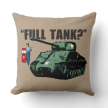 レトロの50年代の給油所付き添い人: "完全なタンクか。"…