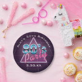 レトロの80年代によっては紙皿がパーティを楽しみます ペーパープレート (パーティー)