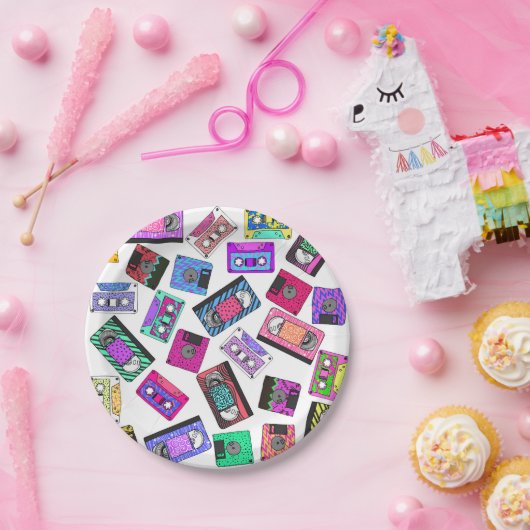 レトロの80年代の90年代のネオンパターン(の模様が)あるなカセットテープ ペーパープレート (パーティー)