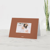 レトロはっきりしたタイポグラフィテラコッタ写真卒業 サンキューカード (裏面)