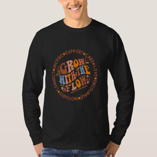 レトロは流れに伴って成長する特殊教育Te Tシャツ (正面)