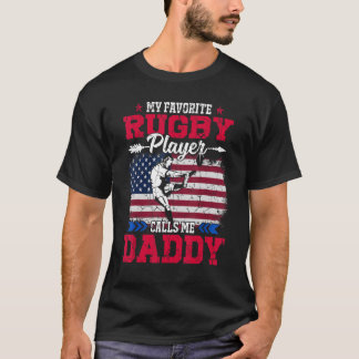 レトロアメリカ国旗のラグビー選手がMe Daddy 4th Jul Tシャツ