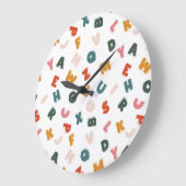 レトロアルファベットスープキッズ ラージ壁時計 (傾斜)