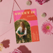 レトロアーチピンク&オレンジフォトスイート16誕生日 招待状