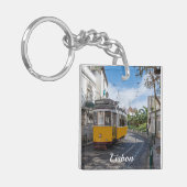 レトロイエロートラムon通りinリスボン,ポルトガル キーホルダー (正面左)