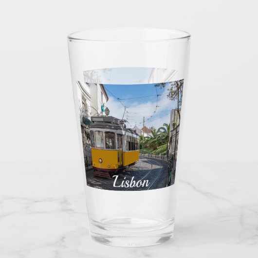 レトロイエロートラムon通りinリスボン，ポルトガル タンブラーグラス (正面)