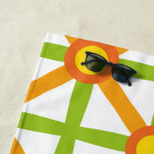 レトロインスパイアオレンジグリーンとイエローパターン ビーチタオル (インサイチュ)