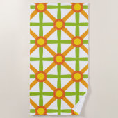 レトロインスパイアオレンジグリーンとイエローパターン ビーチタオル (正面)