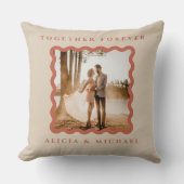 レトロウェーブフレーム テラコッタ 新婚夫婦 フォト クッション (正面)