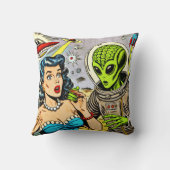 レトロエイリアンSF漫画 クッション (裏面)